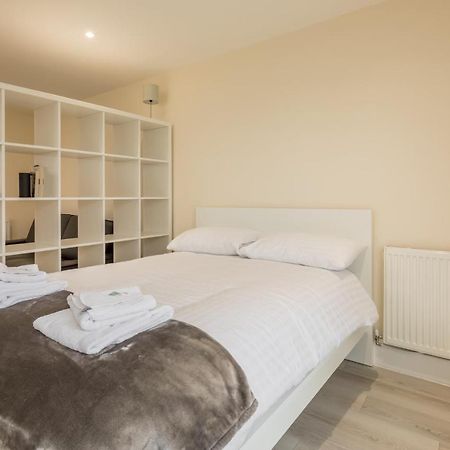 Pass The Keys Flat 9 Lovell Lodge - Modern Studio Near Science Park CBG Екстериор снимка